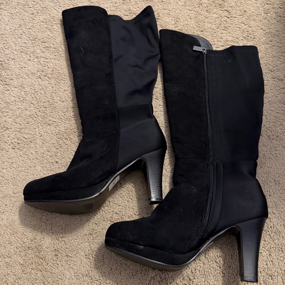 Suede texture heeled knee boots